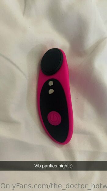 the_doctor_hotwife