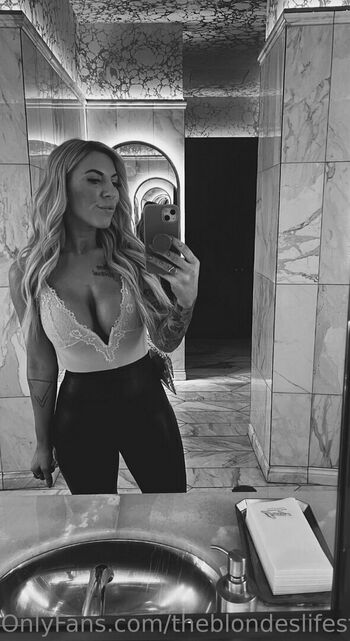 theblondeslife