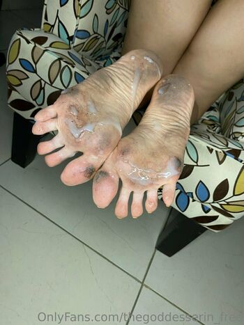 thegoddesserin_free