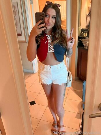thekinkywitch1