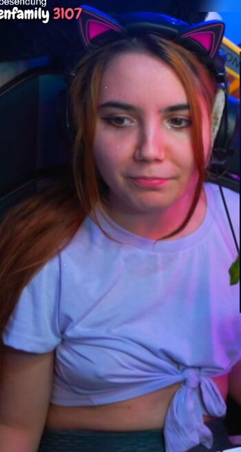 ThePianoDragon_