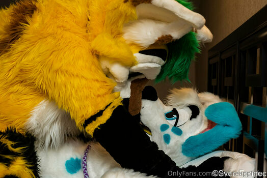 thepineapplefox