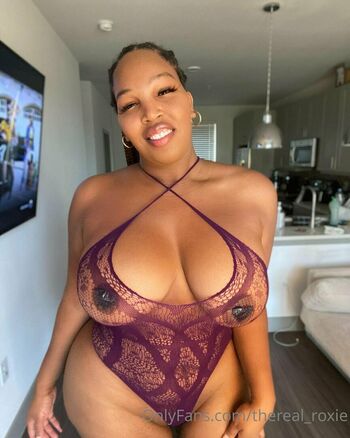 thereal_roxie
