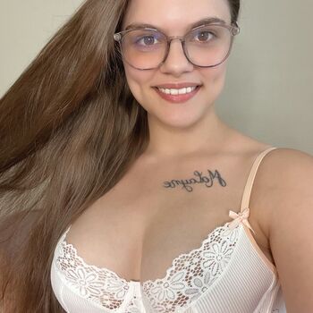 therealmollymarie