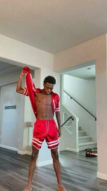 therealvickyy