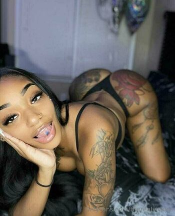 therealvickyy