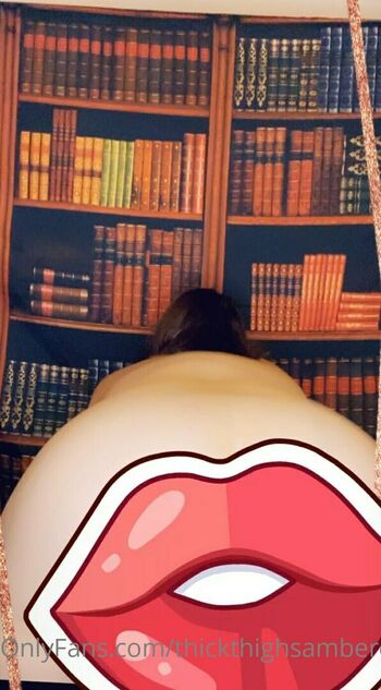 thickthighsambereyes