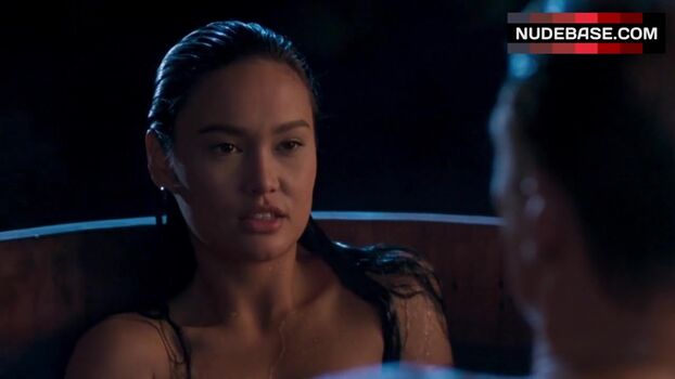 Tia Carrere