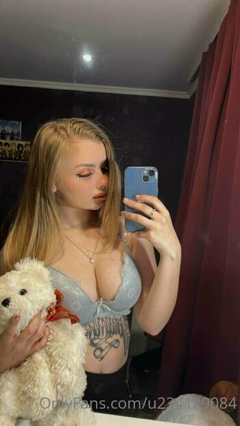 tiiiiits_queen