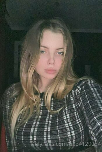 tiiiiits_queen