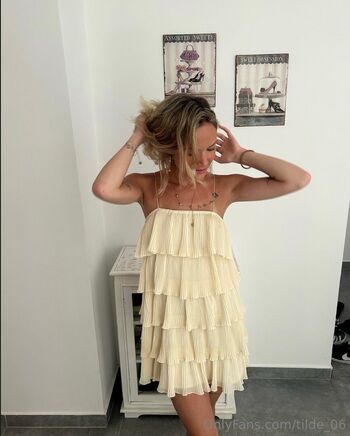 tilde_06