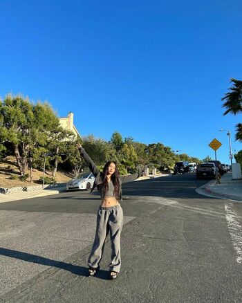 tiny.pretty.j