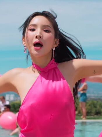 tiny.pretty.j