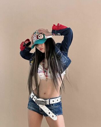 tiny.pretty.j