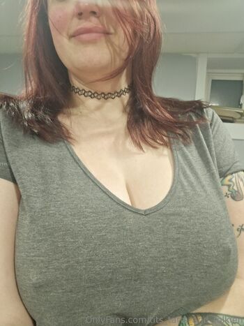 tits_tatts_and_tolkien