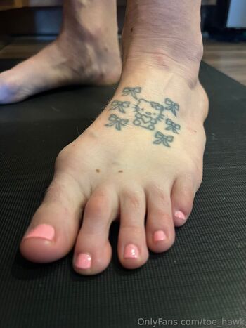 toe_hawk