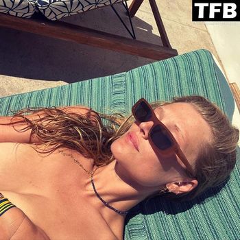 Toni Garrn