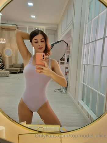 topmodel_alice