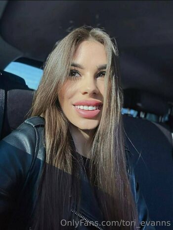 tori_evanns