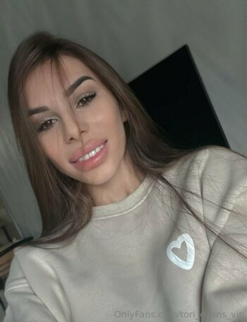 tori_evans_vip