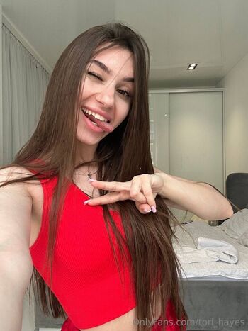 tori_hayes