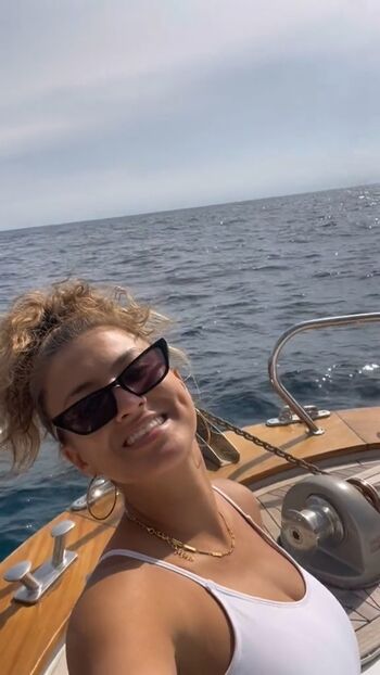 Tori Kelly