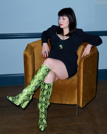Toyah Diebel