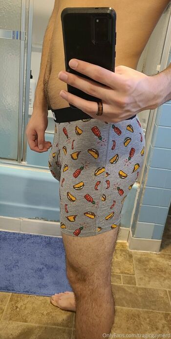 tragicgaynerd