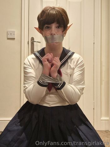 transgirlakira
