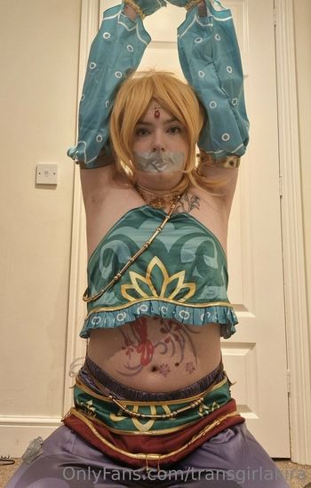 transgirlakira