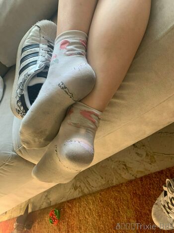 trixiebee_dirtysocks