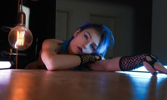 Trixy Blue