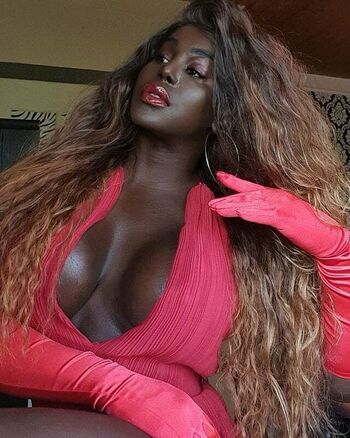TS Nina Jackson