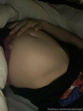 tummyfetishgirl