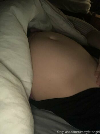 tummyfetishgirl