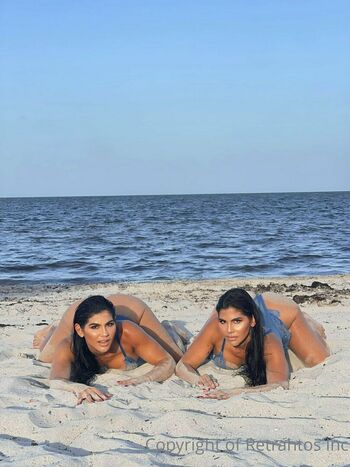 Twins Mailyn & Mailen Fernandez