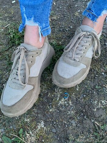 twofeet10toes