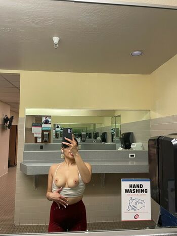 twotonedeedee