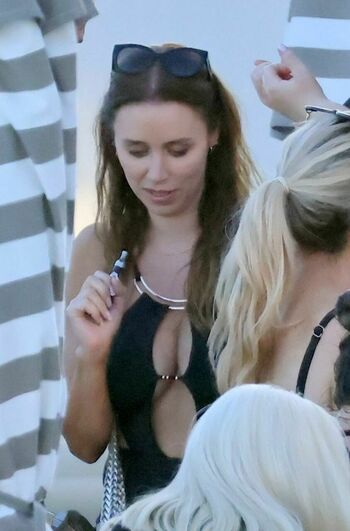 Una Healy