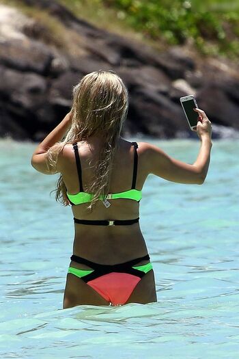 Una Healy