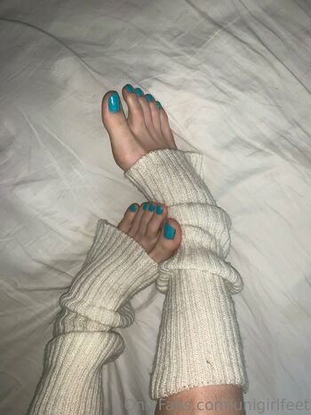 unigirlfeet