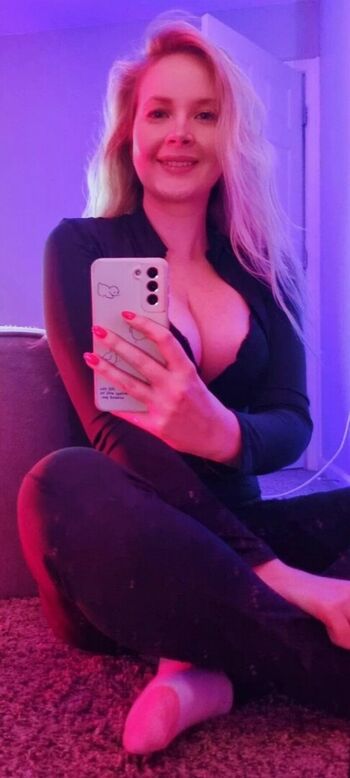 Valeriya ASMR
