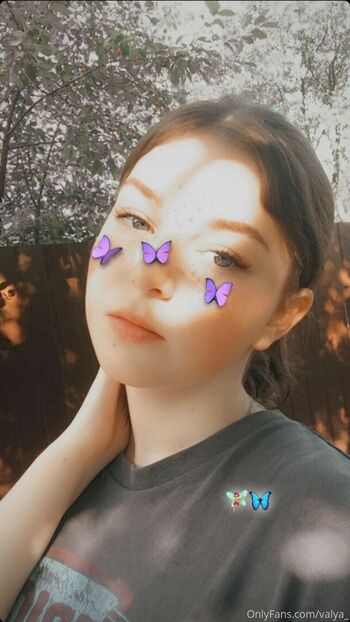 valya_