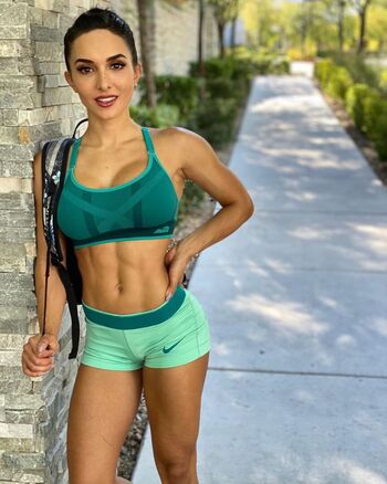 Vanessa Serros