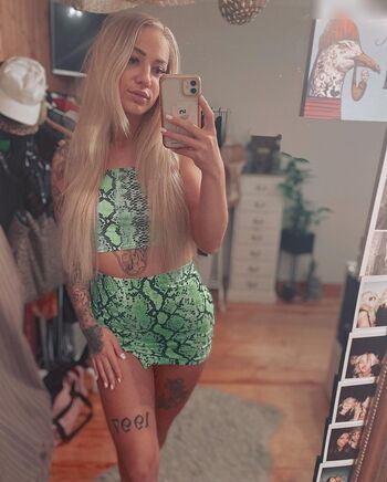 Vanessa | Vaaanesch
