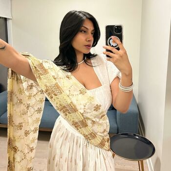Vanessa Vain