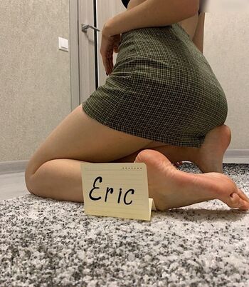 Vellari_feet