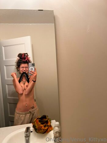 venus_kittyxo