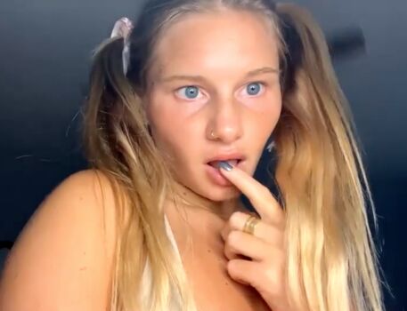 verycherryxx