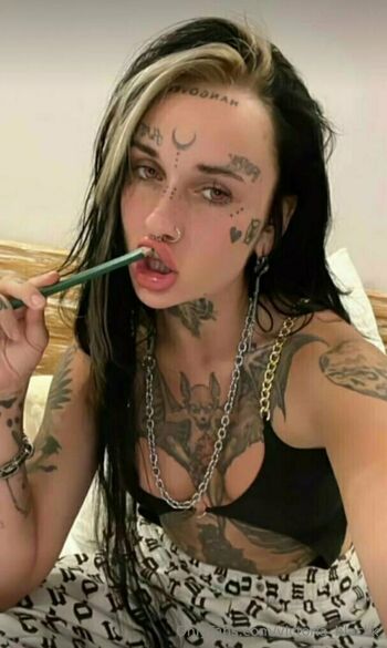victoria_blackk